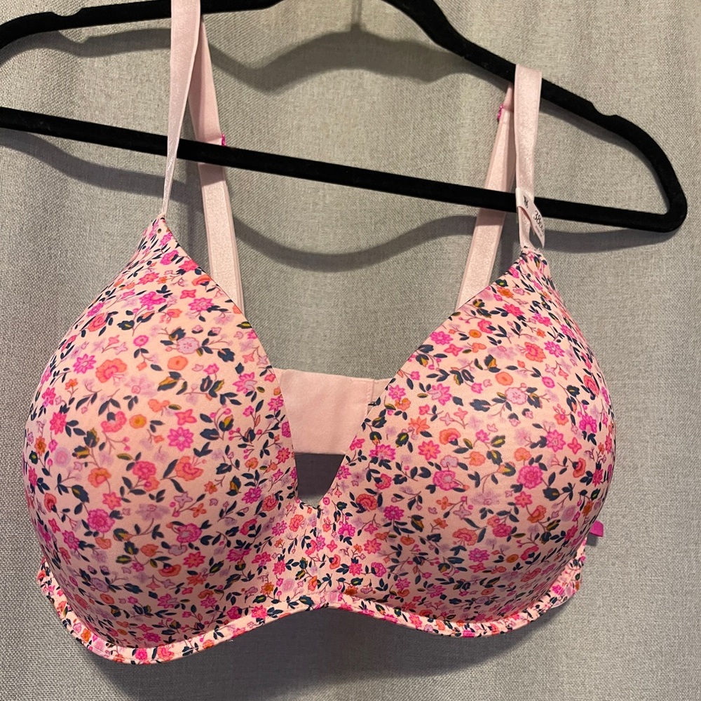 Victoria’s Secret push-up bra wireless crossback bra